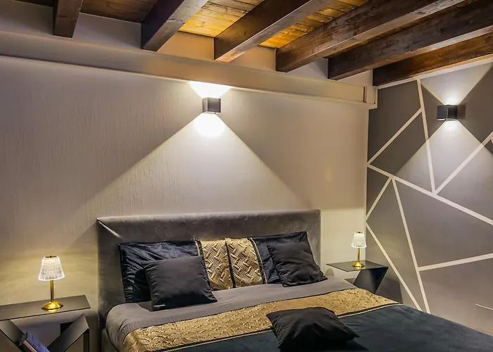 Rouge Romantic Jacuzzi Suite Palermo Centro